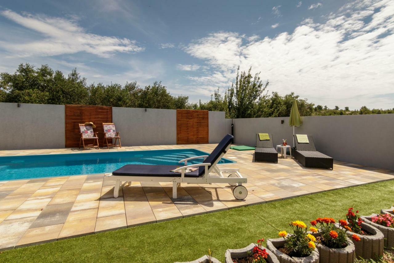 Apartments Mardesic Komiza Exterior photo